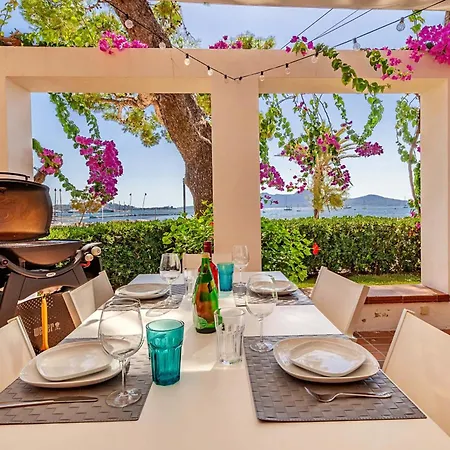 Apartmán Beachfront Nur By Sealand