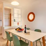 Beachfront Nur By Sealand Apartment